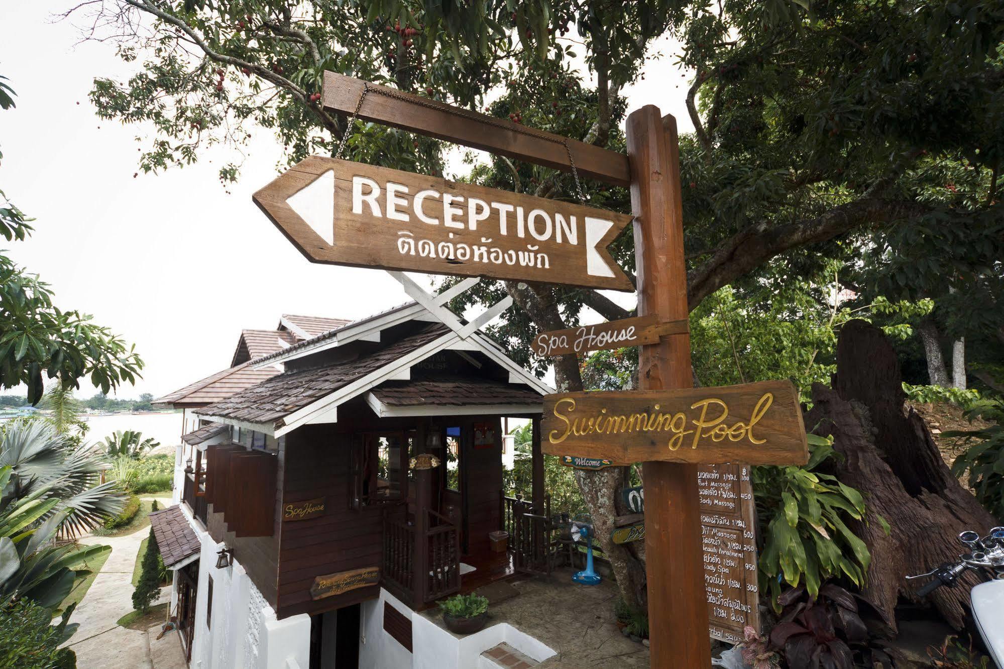 Gin'S Maekhong View Hotel Chiang Saen Exterior photo